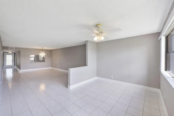 2606 NW 104th Ave U208_012