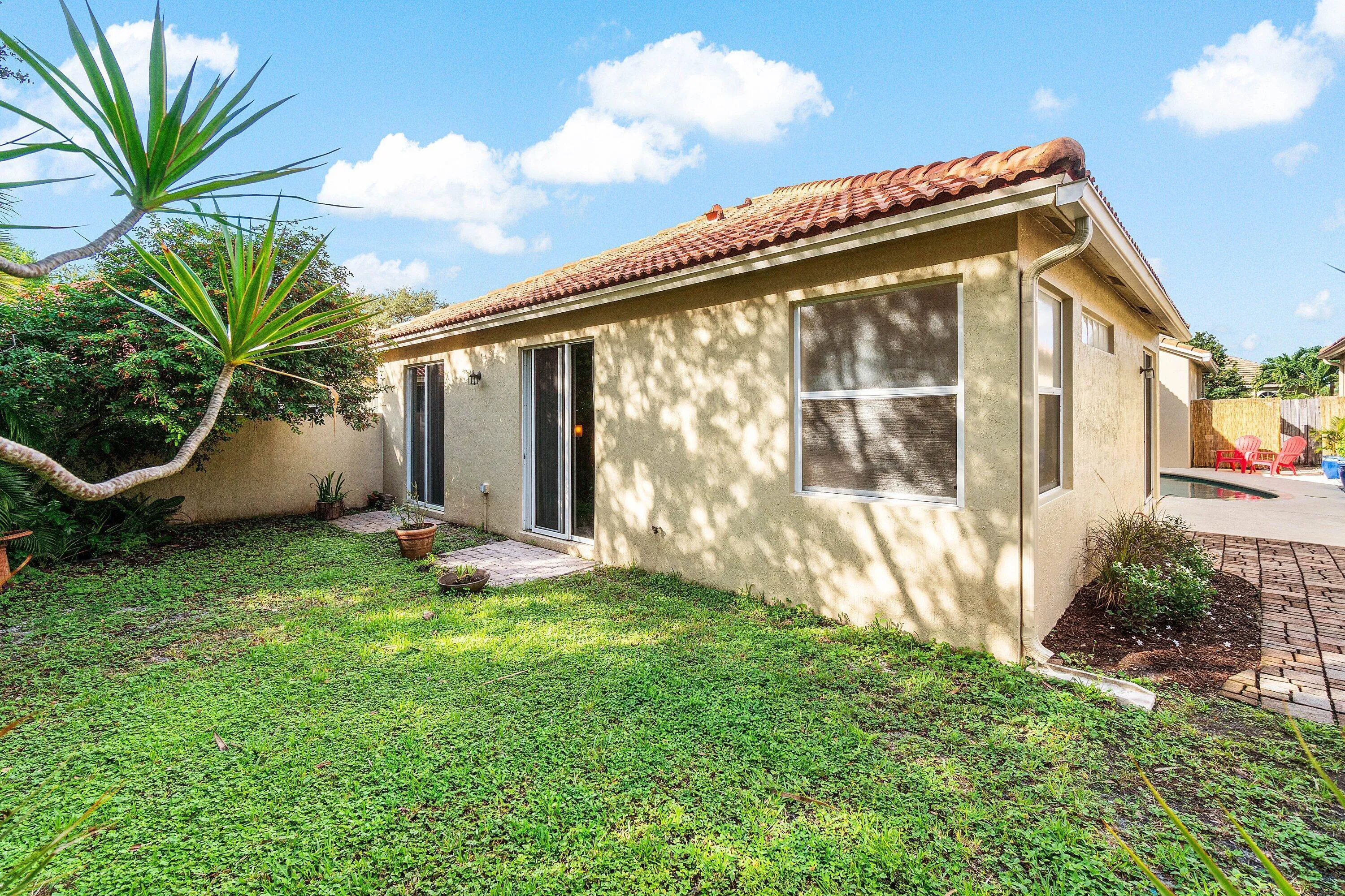 038-8094SagoPalmLane-BoyntonBeach-FL-334