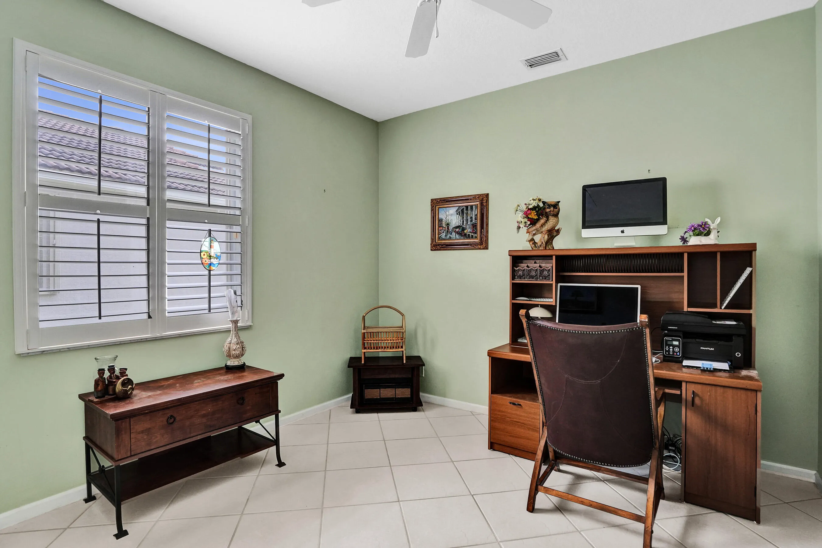 Den used as Office