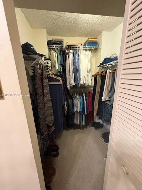 Second master walk-in