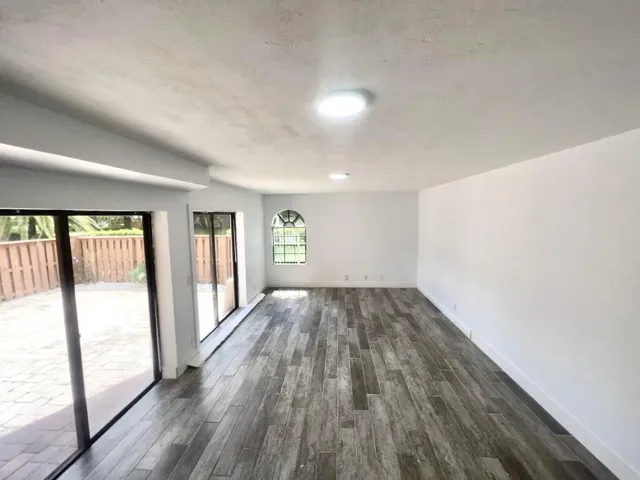 c7024137-ab6f-4573-8c05-19a41e08628a