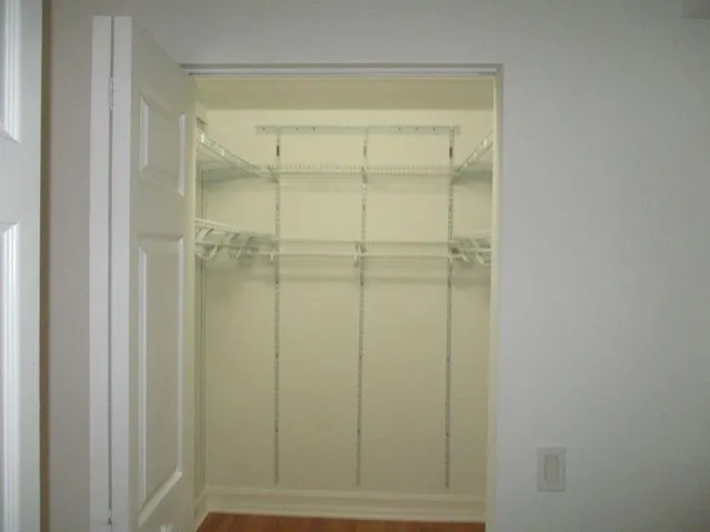 walkin closet