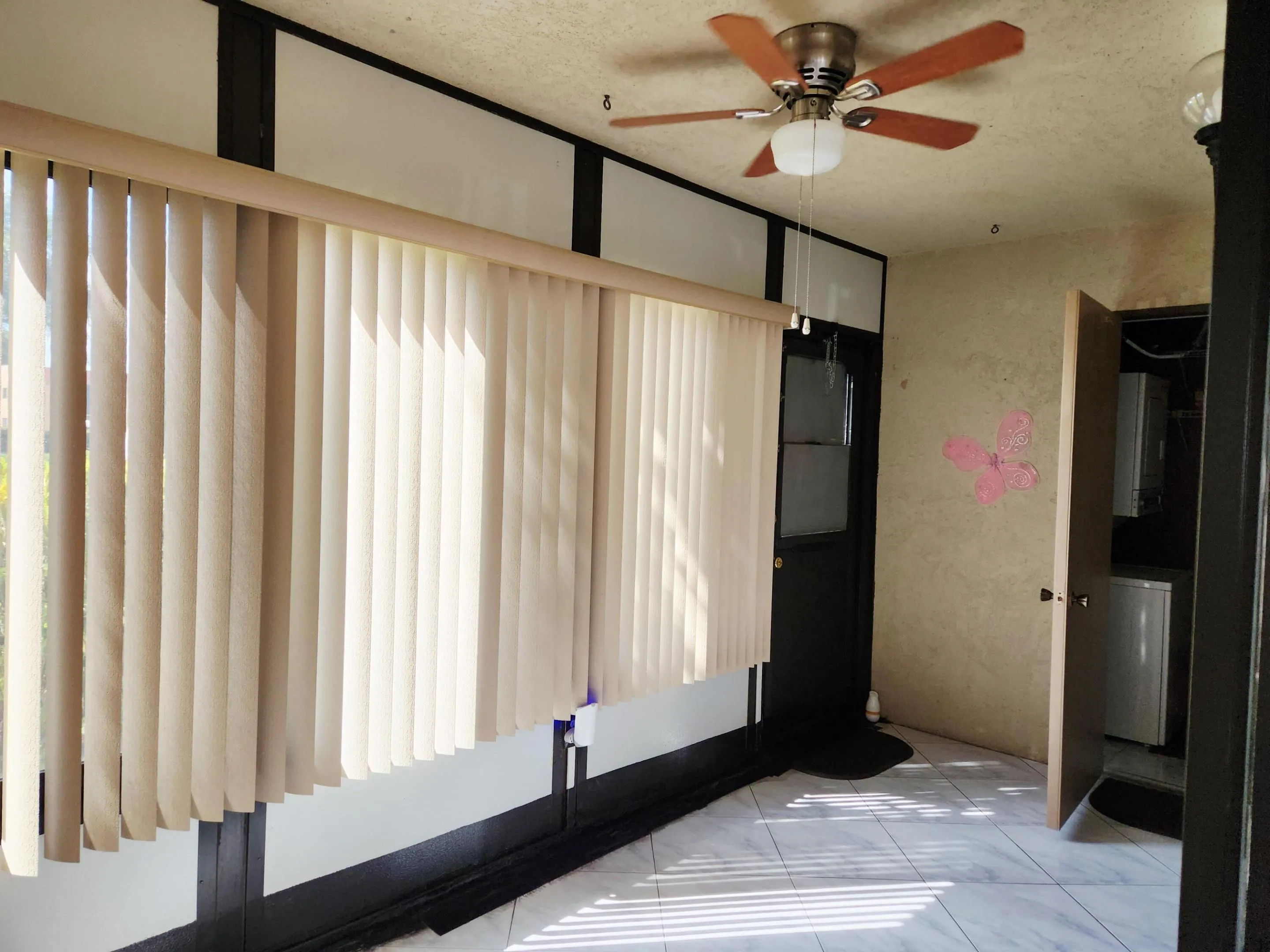 Enclosed Patio with Laundry