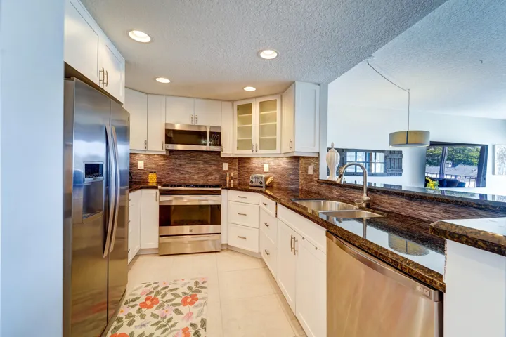 2500 E Las Olas Blvd Apt 403-print-009-0