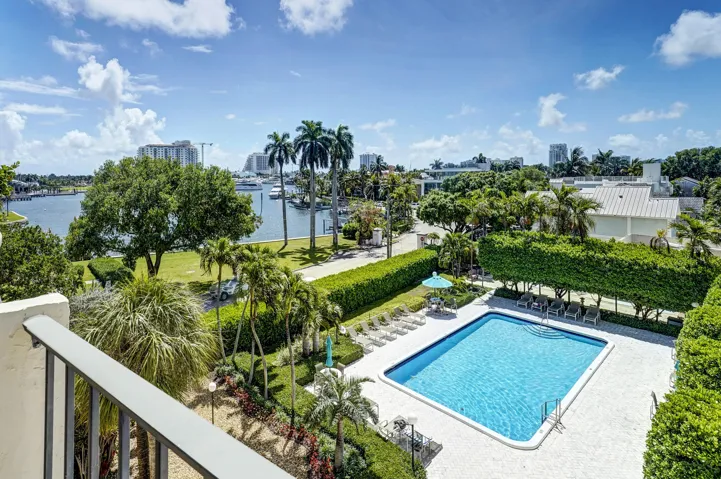 2500 E Las Olas Blvd Apt 403-print-025-0