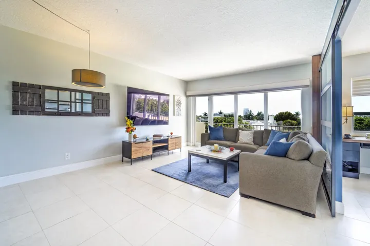 2500 E Las Olas Blvd Apt 403-print-001-0