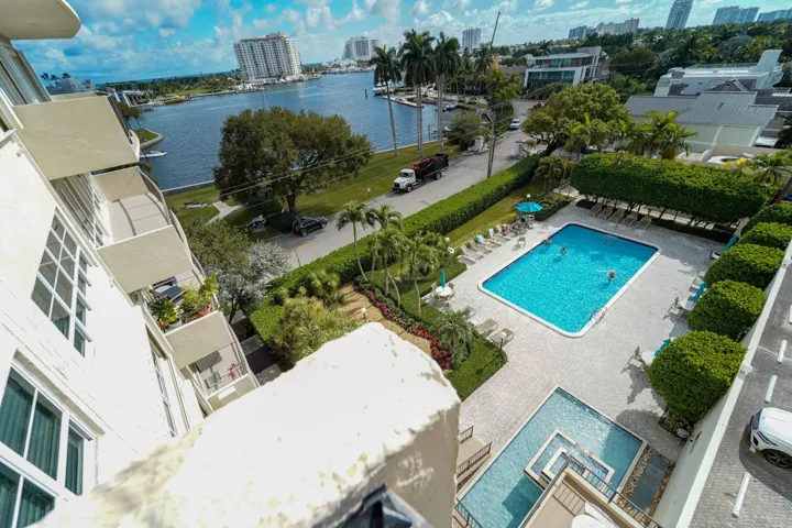 2500 E Las Olas Blvd Apt 403-print-022-0