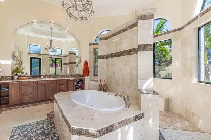 Master Bedroom-Bathroom-D