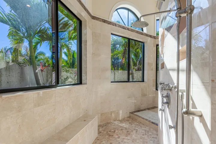 Master Bedroom-Bathroom-Shower