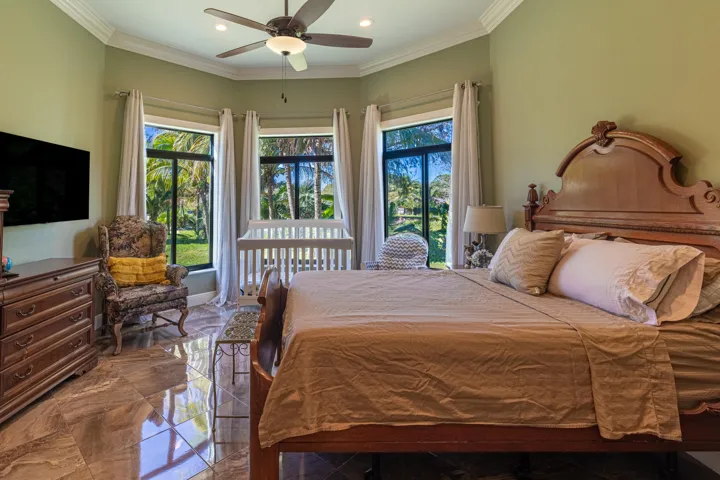Bedroom4