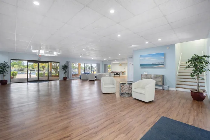 FD17C483-15AE-46D5-BA69-A92B34E41B79