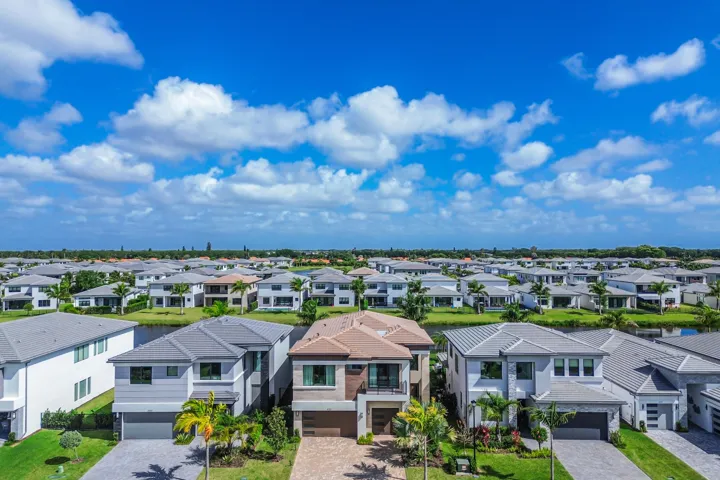 8283 Royal County Down Rd-72