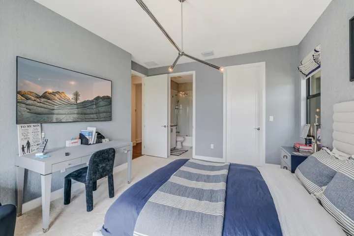 8283 Royal County Down Rd-51