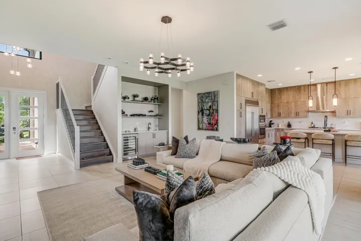 8283 Royal County Down Rd-12