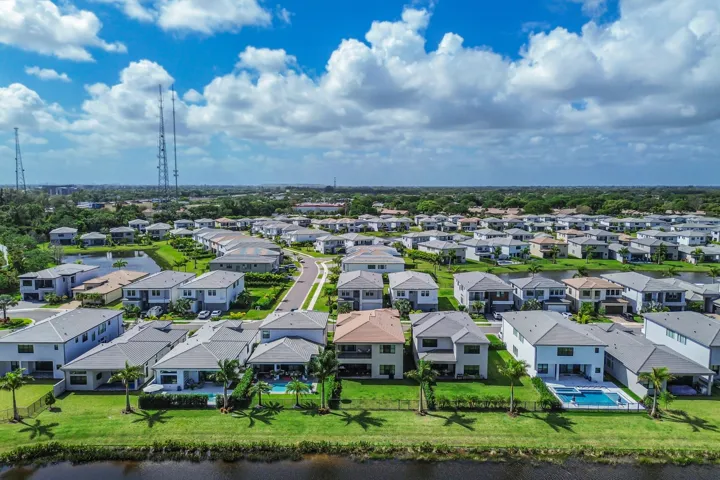 8283 Royal County Down Rd-78