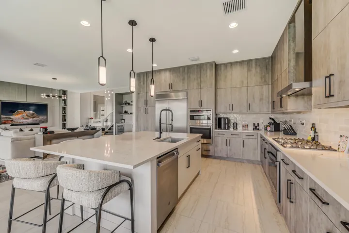 8283 Royal County Down Rd-14