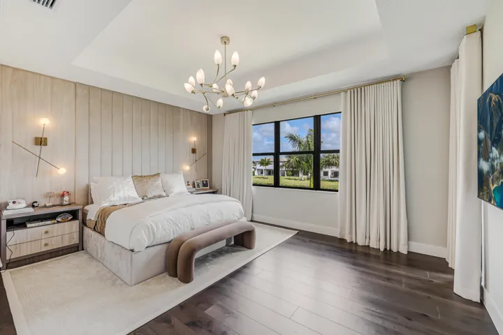 8283 Royal County Down Rd-37
