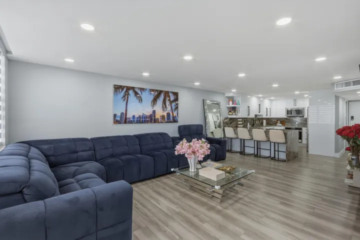 6039 Collins Ave Miami Beach-print-014-0