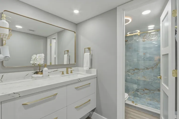 Master​​‌​​​​‌​​‌‌​‌‌​​​‌‌​‌​‌​‌​​​‌​​ Bathroom