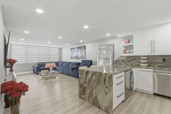 6039 Collins Ave Miami Beach-print-009-0