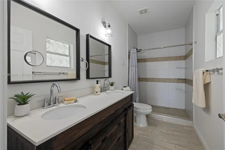 ensuite bathroom