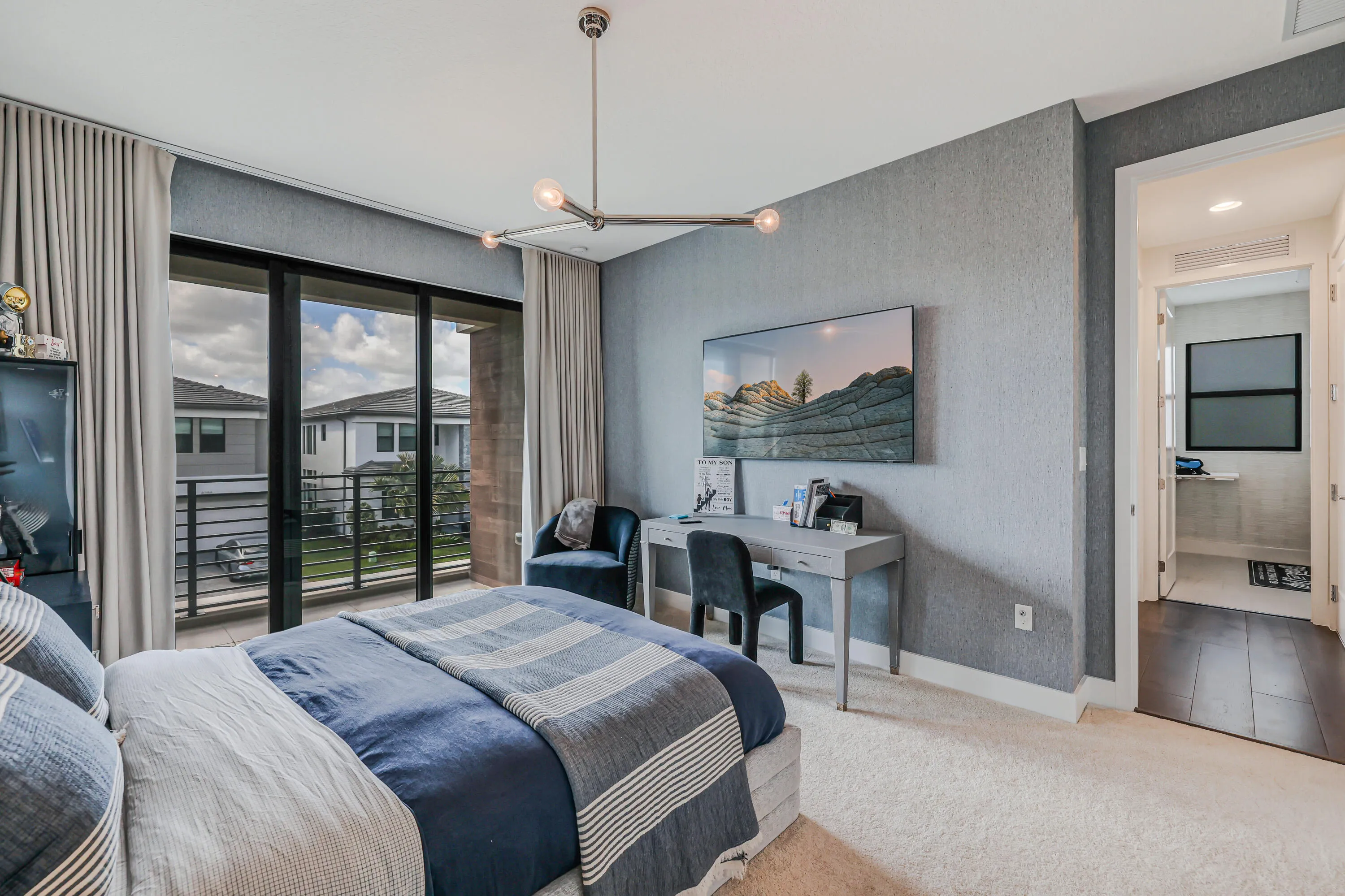 8283 Royal County Down Rd-50