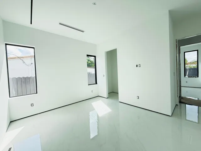 4 bedroom