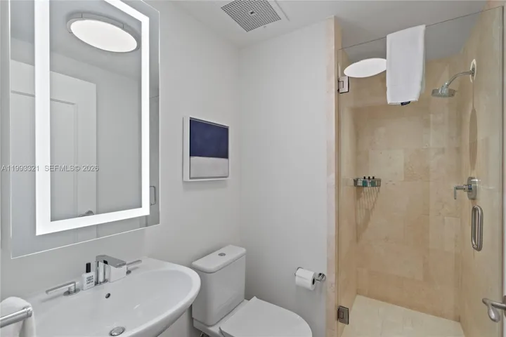 2nd bathroom - 2612