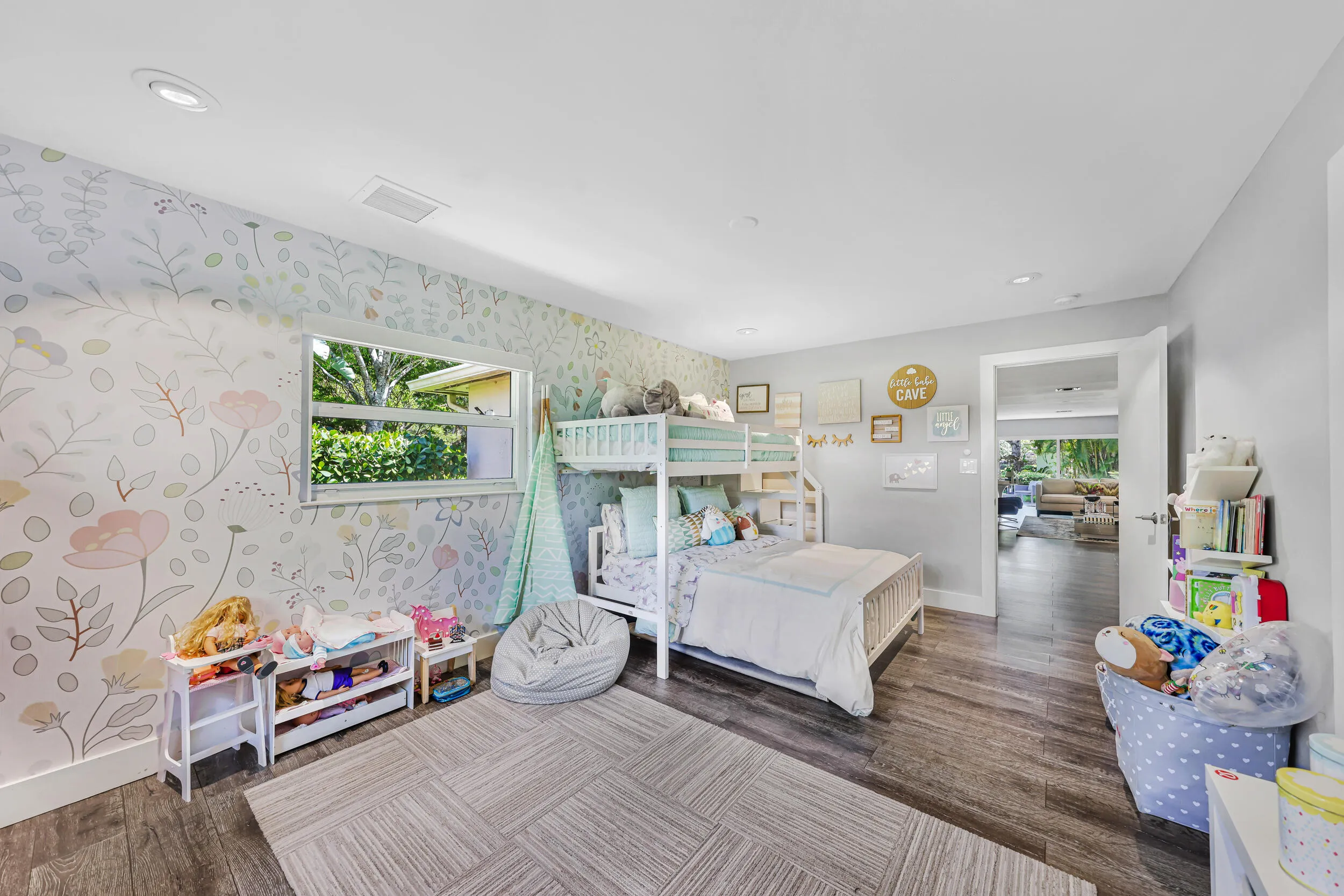 908 Cypress Grove Dr-Pompano Beach, Nata