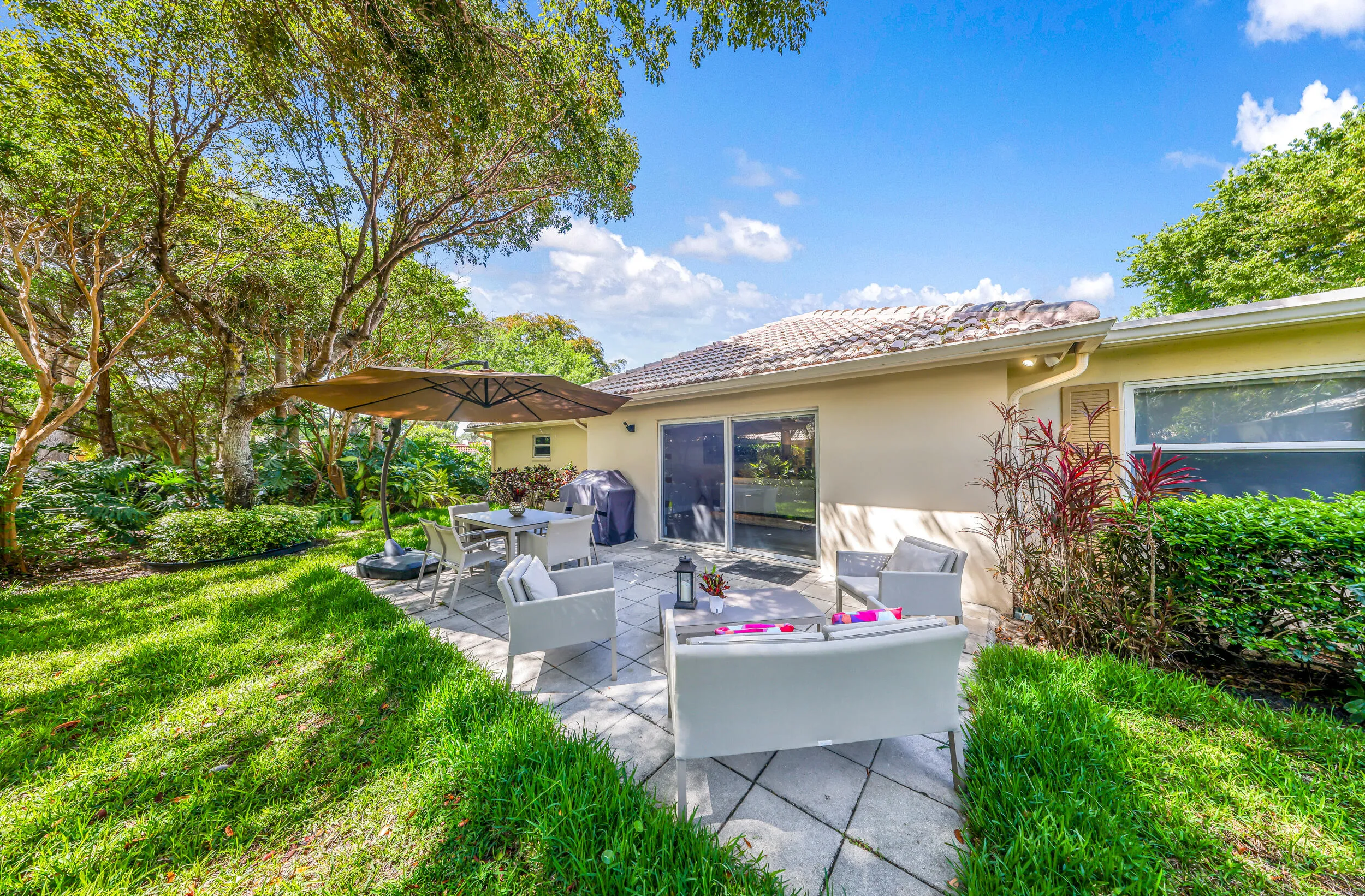 908 Cypress Grove Dr-Pompano Beach, Nata