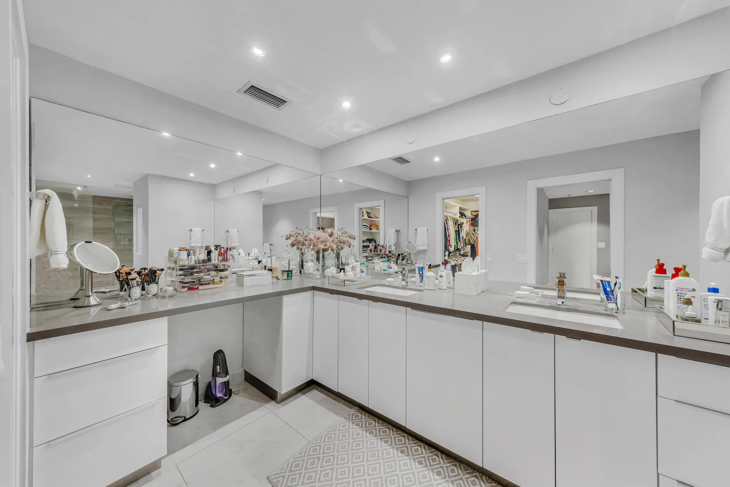 908 Cypress Grove Dr-Pompano Beach, Nata