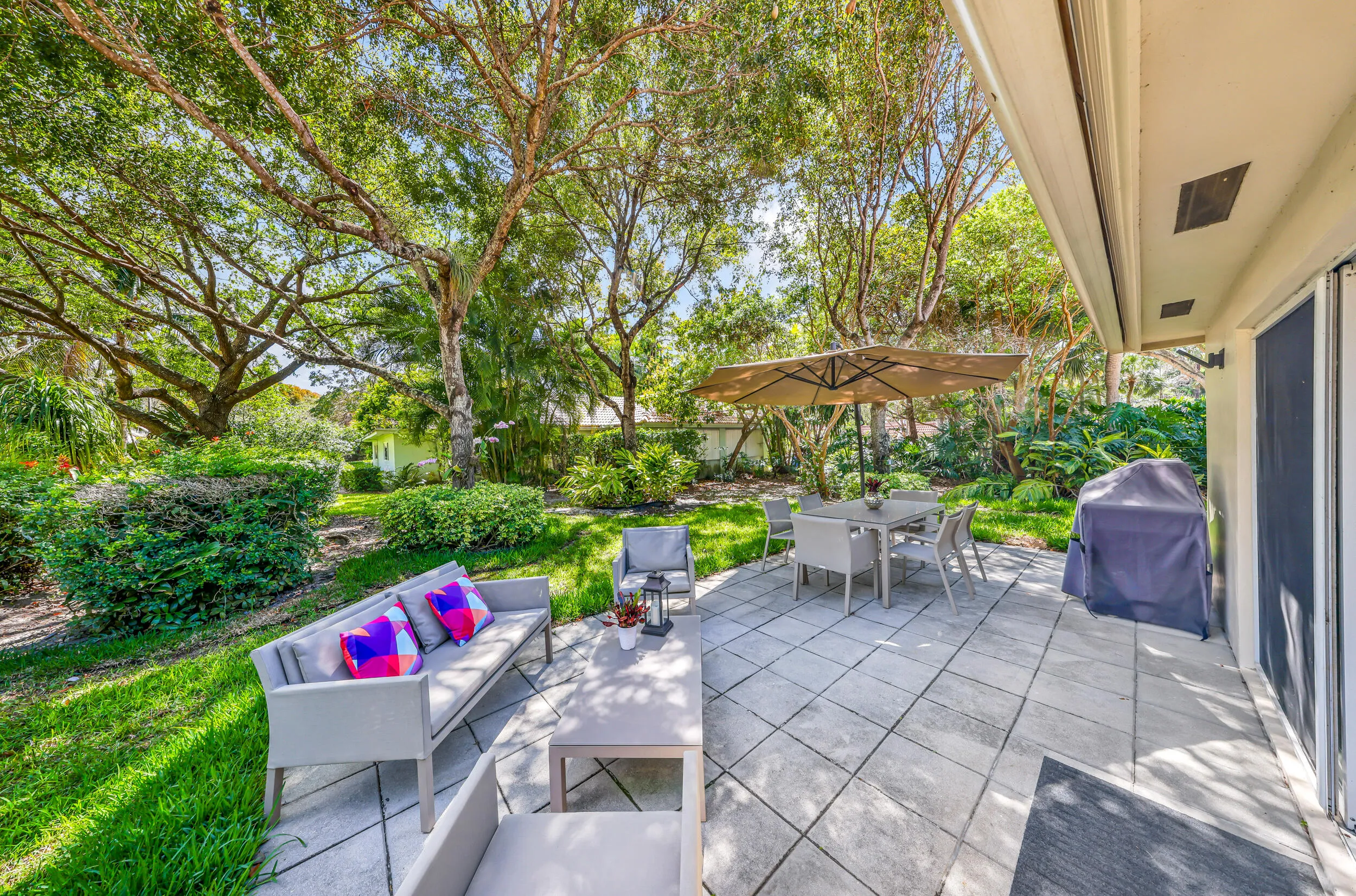 908 Cypress Grove Dr-Pompano Beach, Nata
