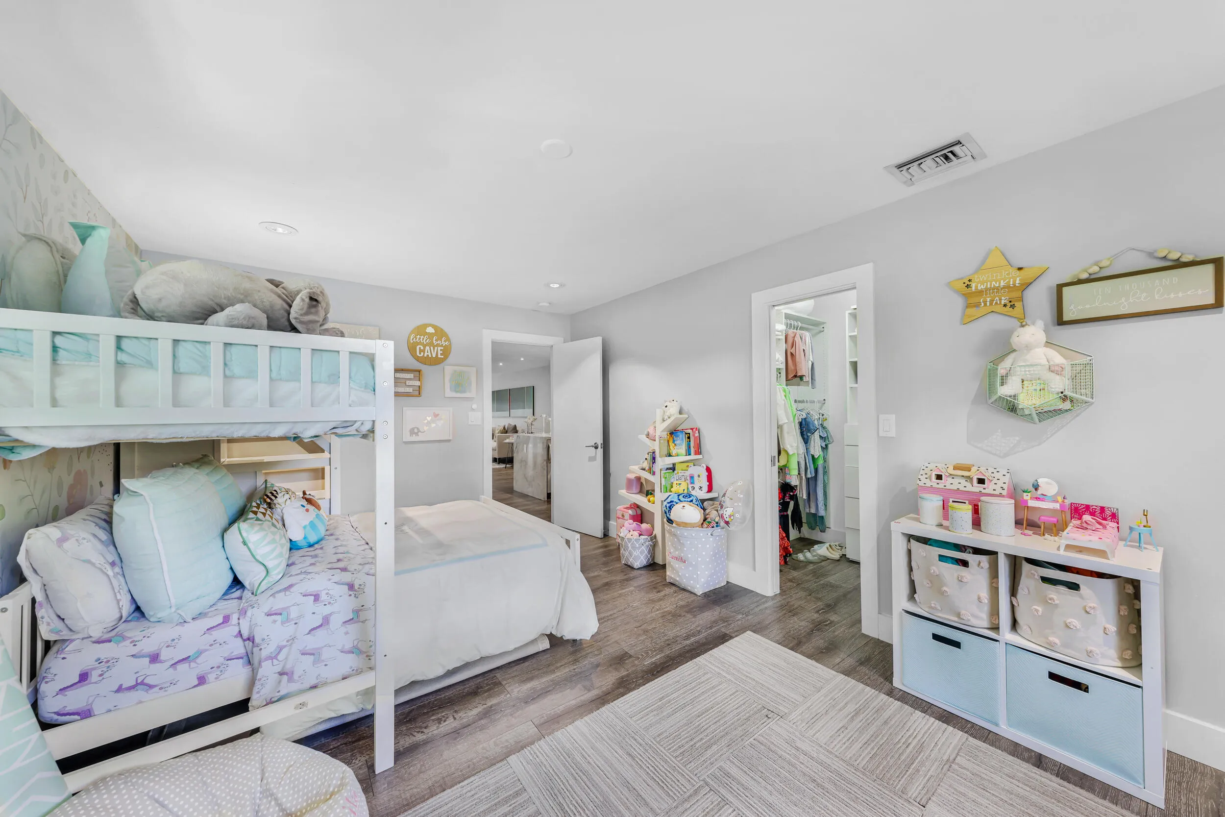 908 Cypress Grove Dr-Pompano Beach, Nata