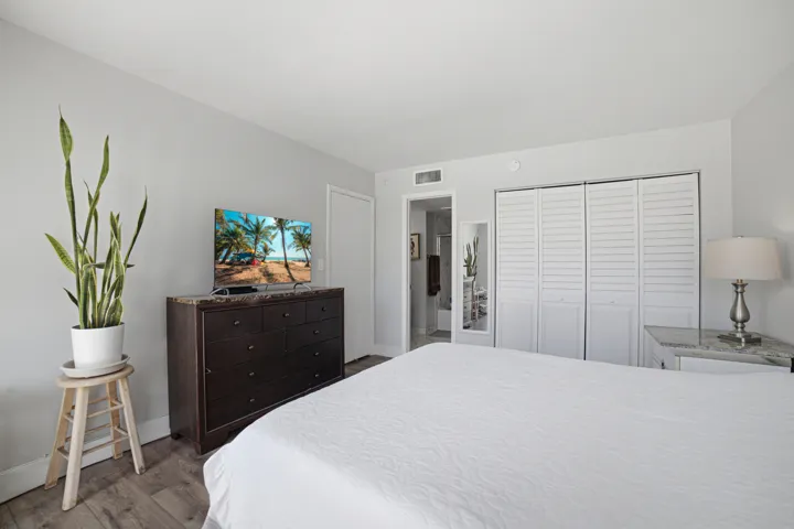 Bedroom-C