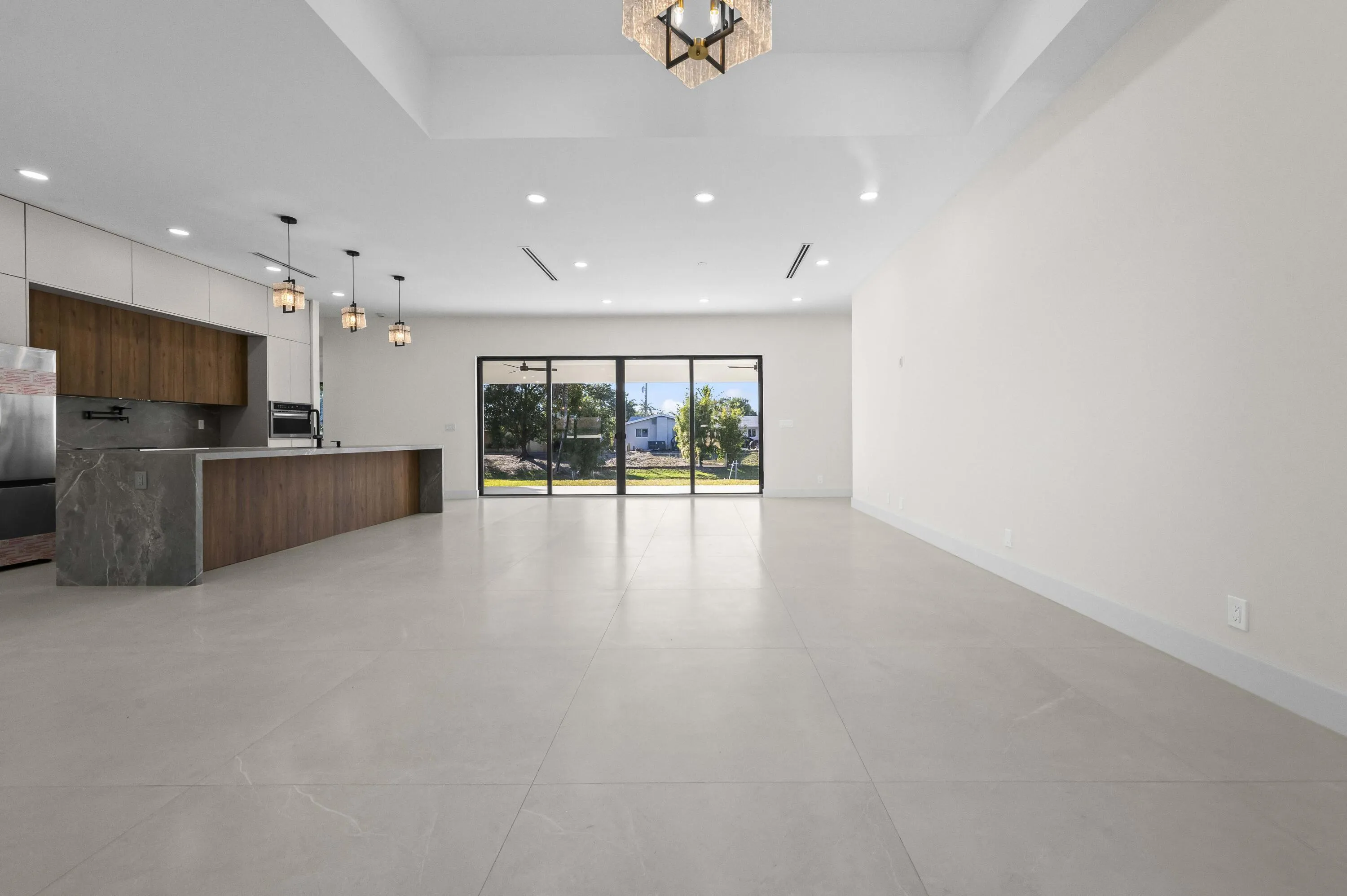 03 Family Living Room 01