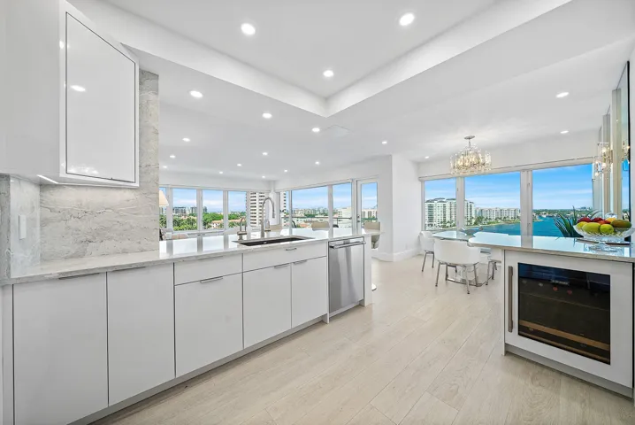 021-701EastCaminoReal-10J-BocaRaton-FL-3