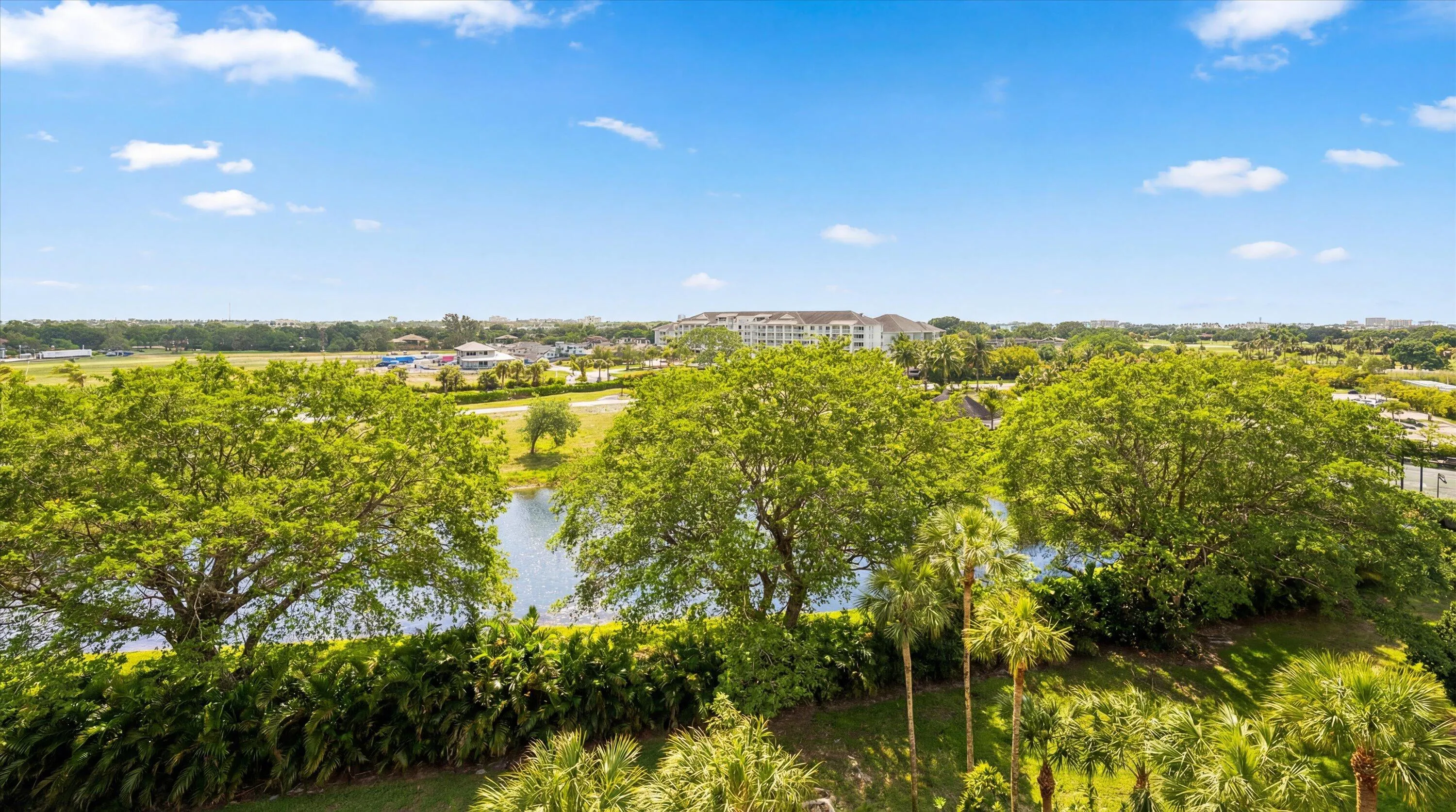 31-2480 Presidential Way 704
