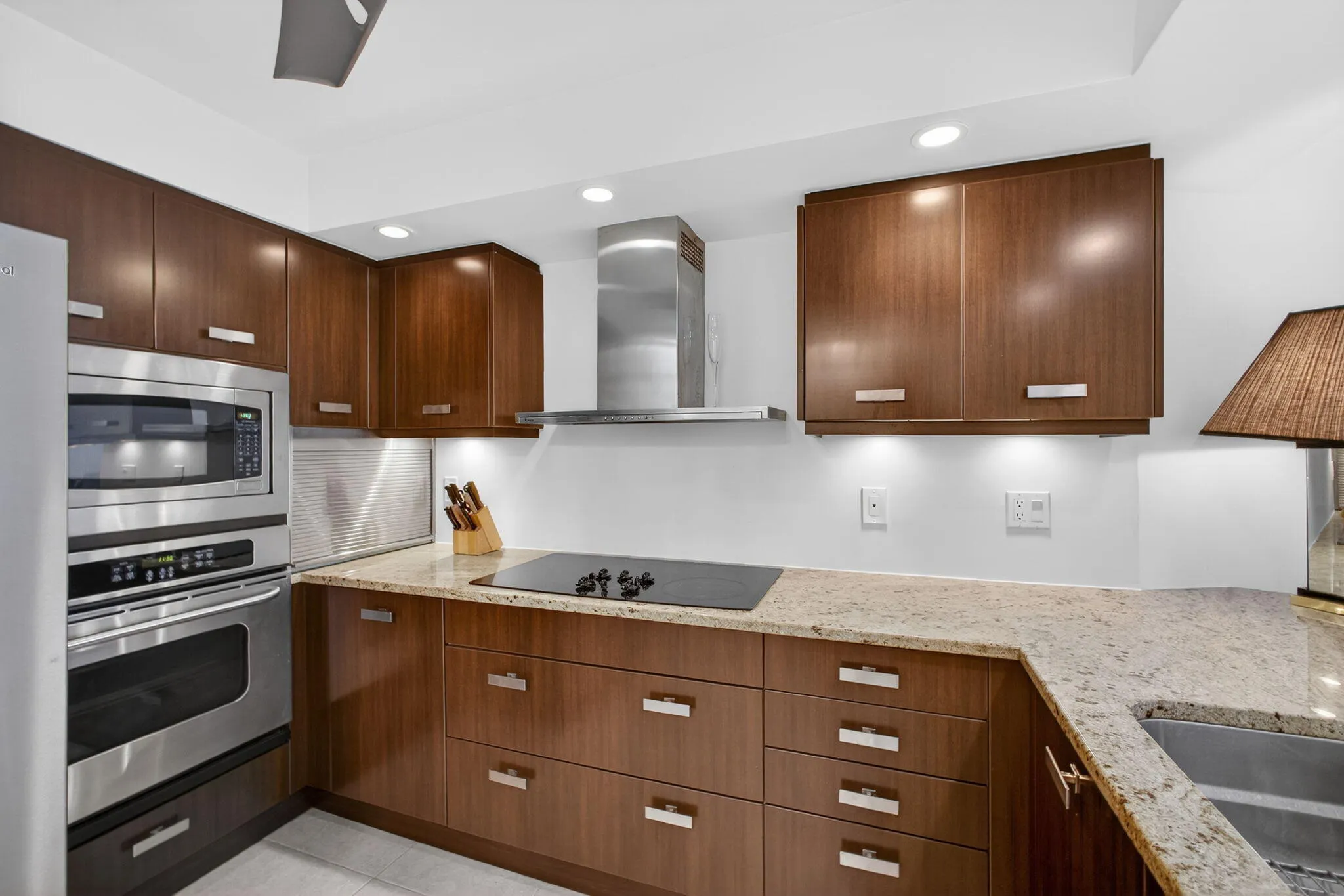 Kitch Cabinets
