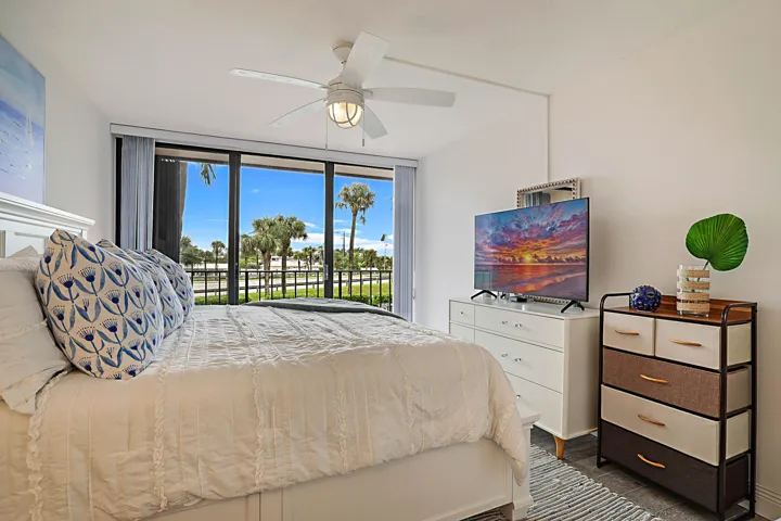 225 Beach Rd Unit 205 -19