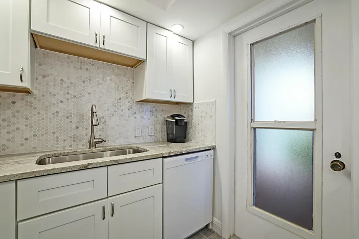 225 Beach Rd Unit 205 -14