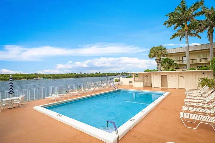 225 Beach Rd Unit 205 -36
