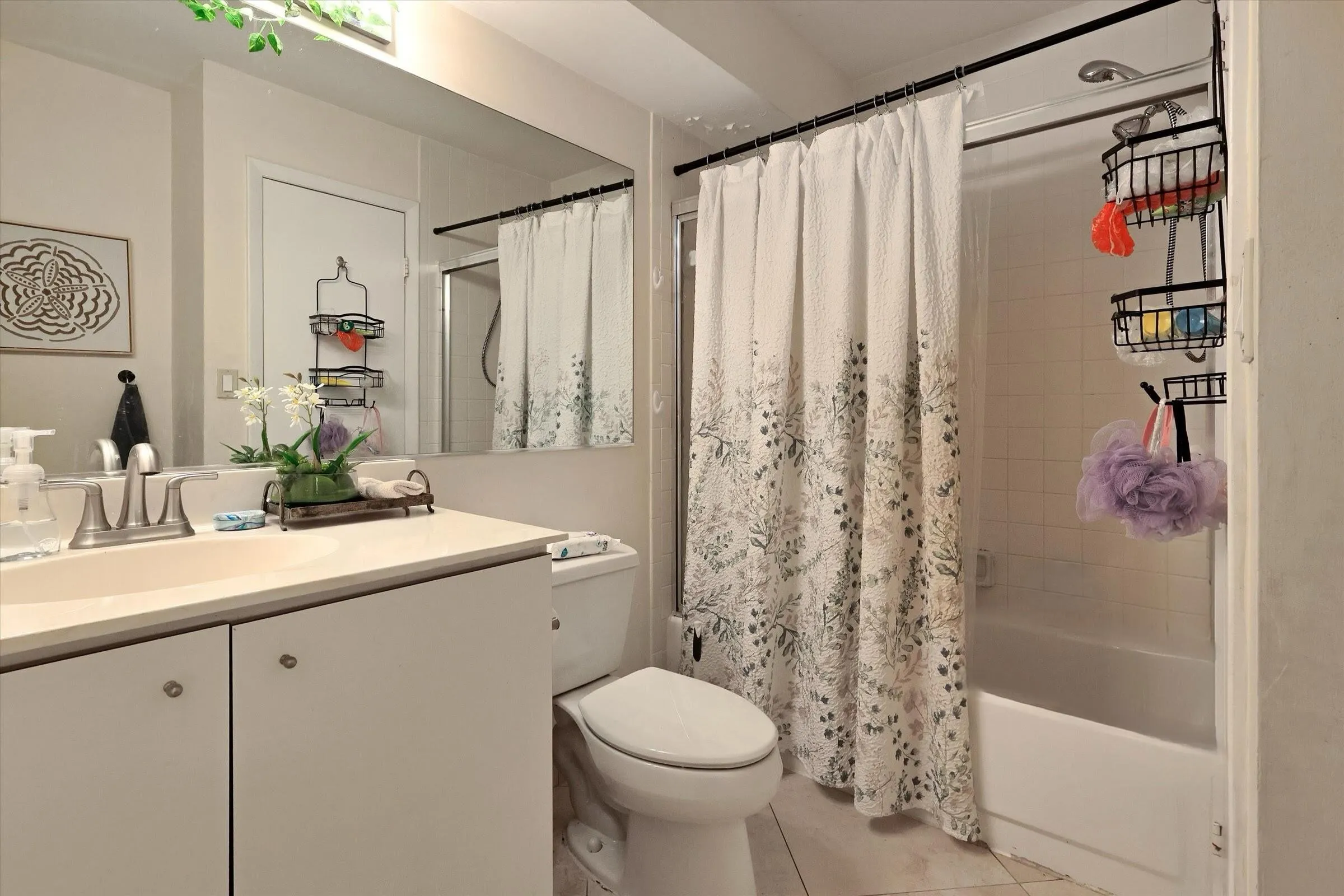 2nd bathroom