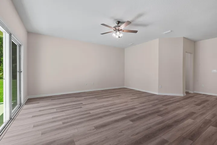 10-web-or-mls-46 Poplar-10