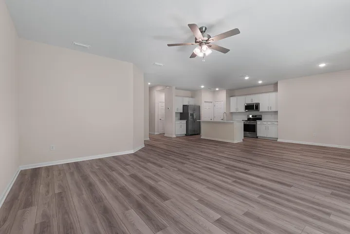 9-web-or-mls-46 Poplar-9