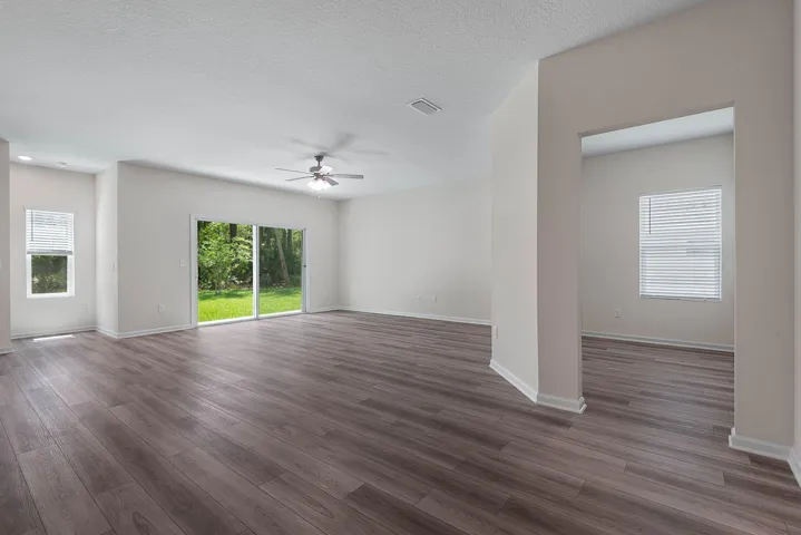 12-web-or-mls-46 Poplar-12