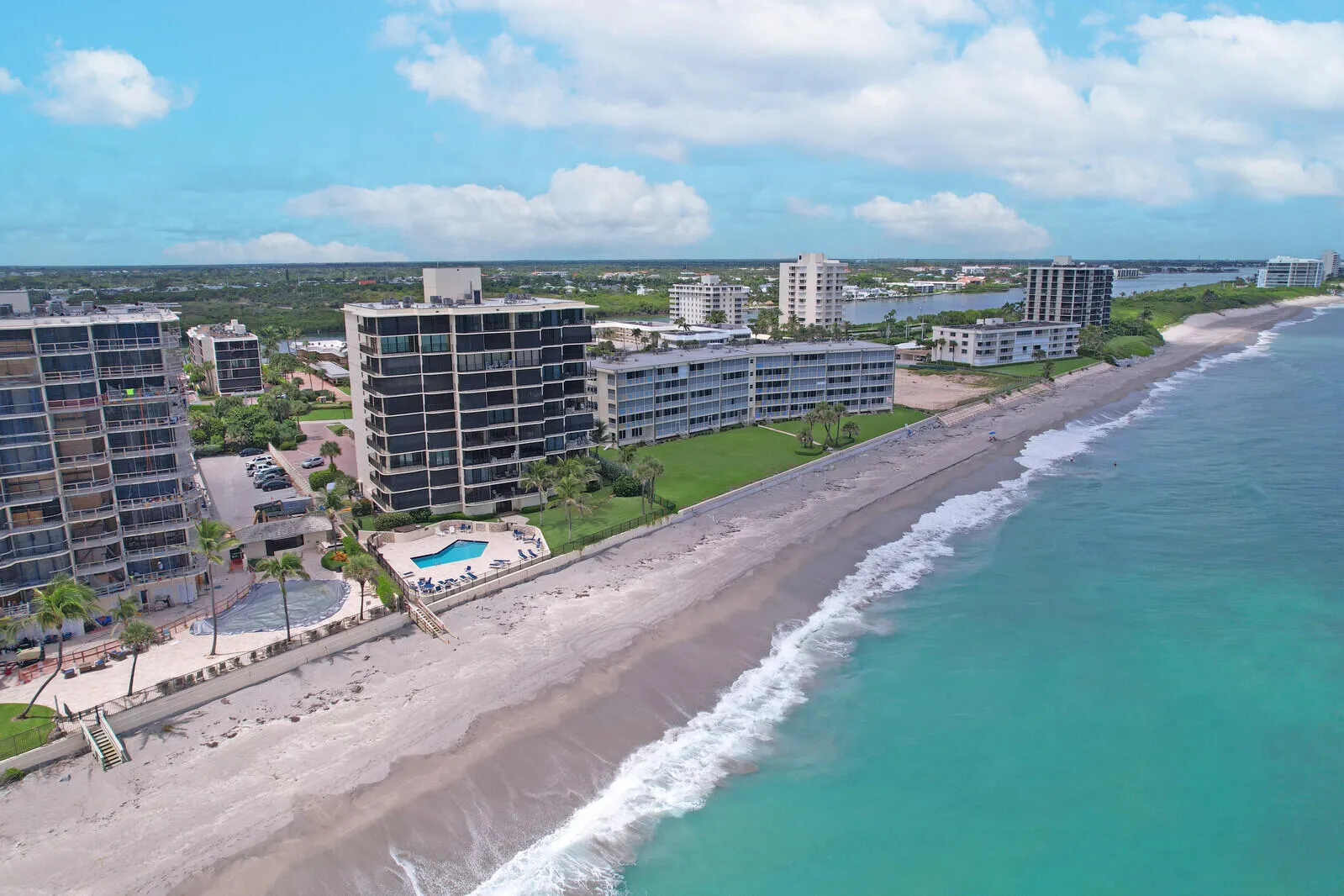 13_Aerial_13_mls
