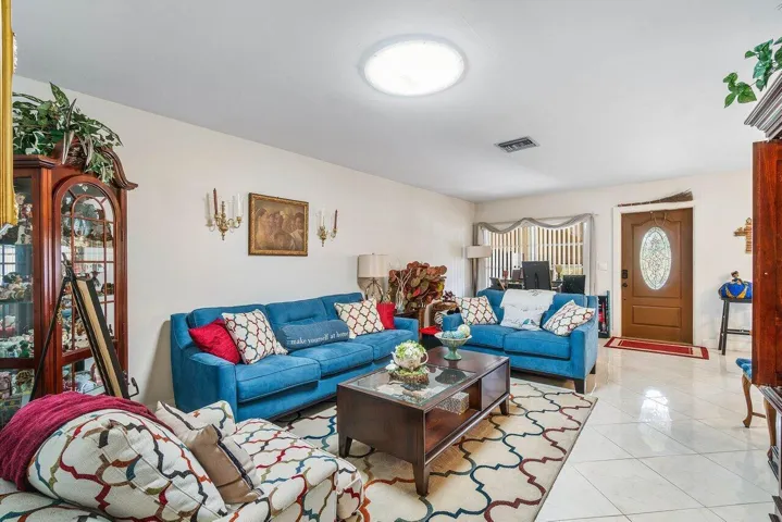 005-5814DorisCourt-DelrayBeach-FL-33484-