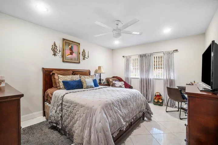 016-5814DorisCourt-DelrayBeach-FL-33484-