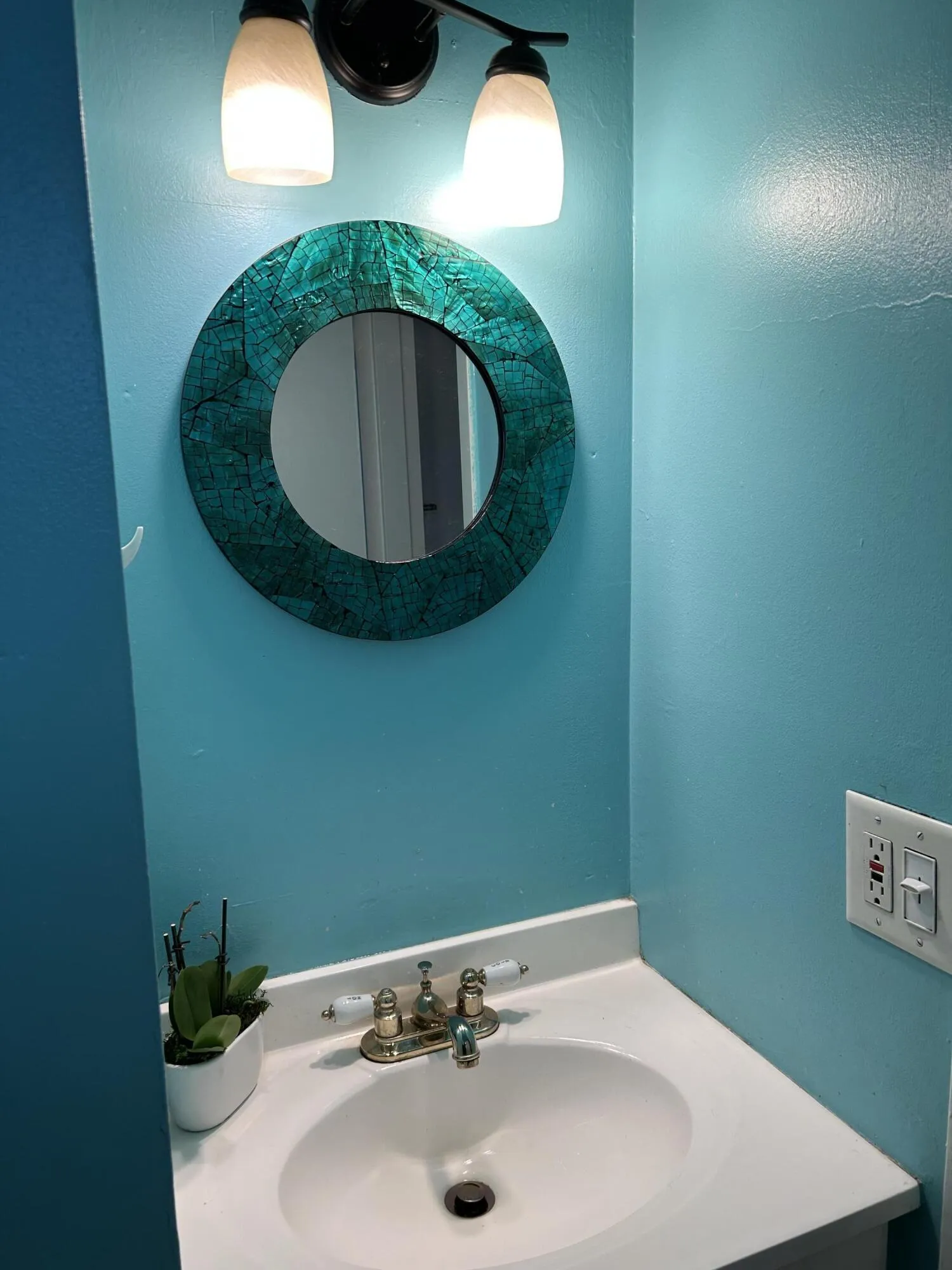 1/2 bath
