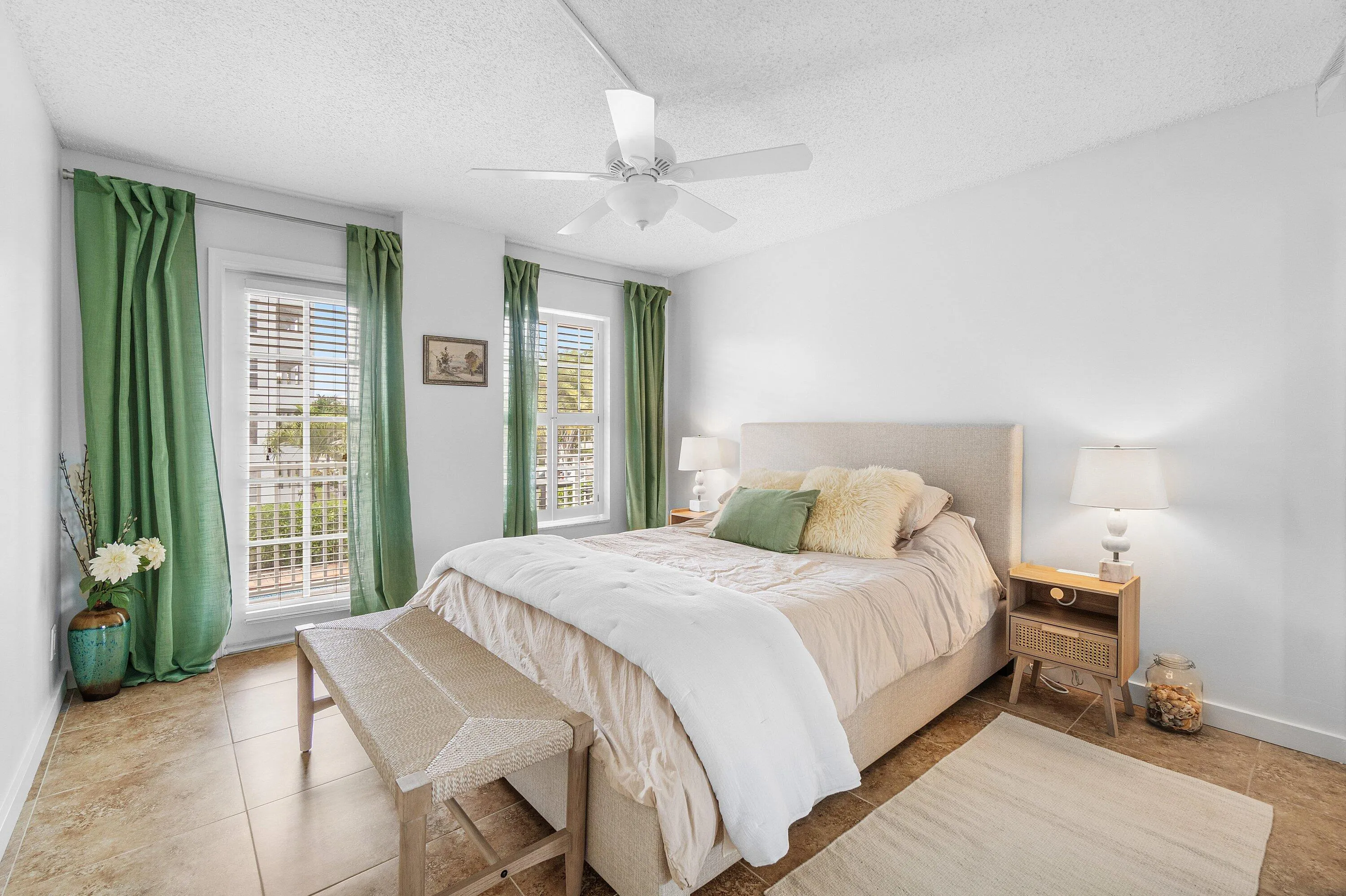 Guest bedroom